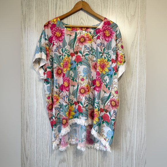 Umgee Womens Large Short Sleeve Floral Blouse with Fringe LNC - Picture 1 of 3